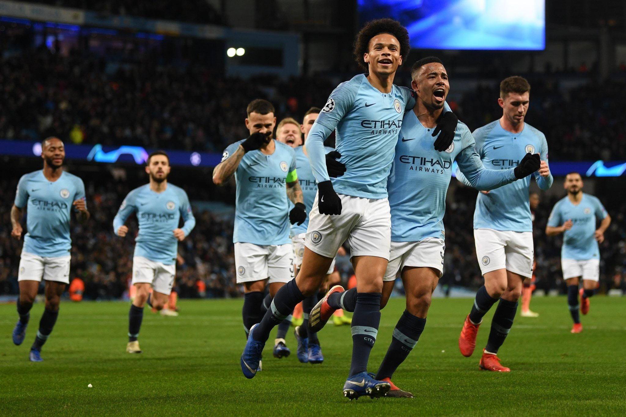 随着休斯顿 随着休斯顿