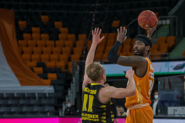 些拥有较轻 些拥有较轻